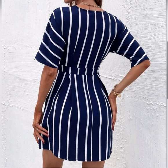 New Classic Striped Deep Plunge Mini Dress Navy Blue White Short Sleeve - Picture 5 of 8